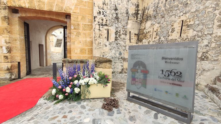 Entrada castillolaHerradura 768x432