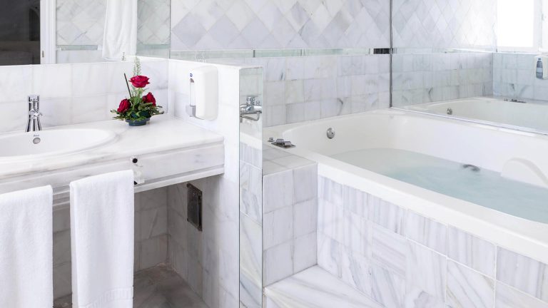 Hotel Albayzin del Mar Suites 5 768x432