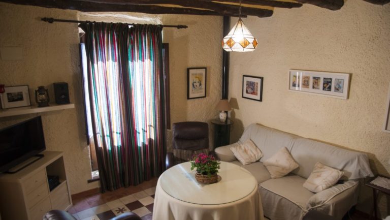 casa huerto la juana trevelez alpujarra 3 1170x660 1 768x433