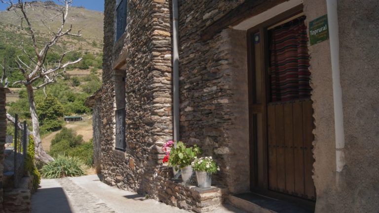 casa huerto la juana trevelez alpujarra 9 1170x660 1 768x433
