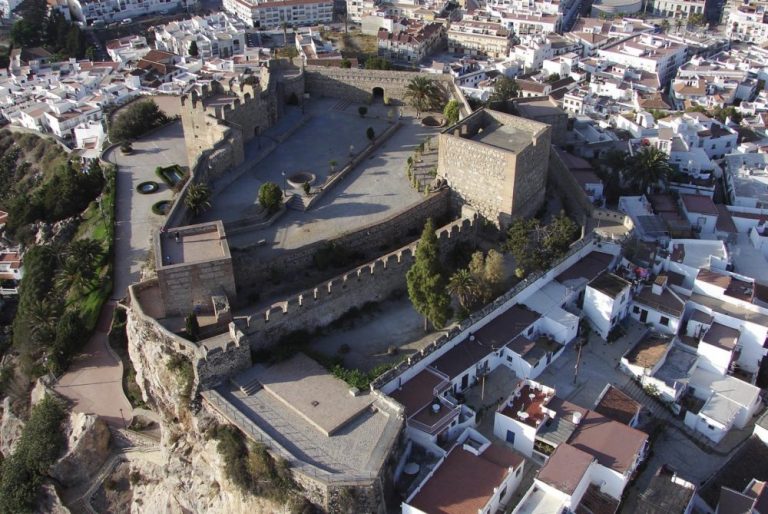 Castillo de Salobrena e1561475231630 768x514